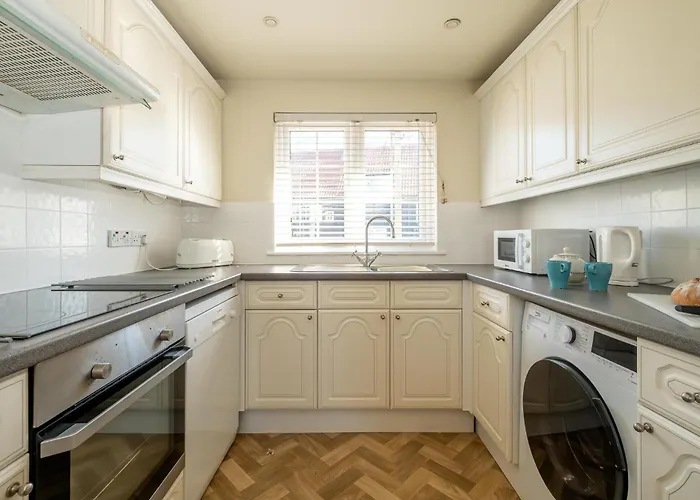 2 Bell Lodge, Thorpeness